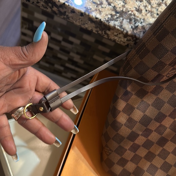 🔥🔥Saved best for Last🔥🔥Louis Vuitton Never Full MM dust bag/box included - Picture 8 of 17